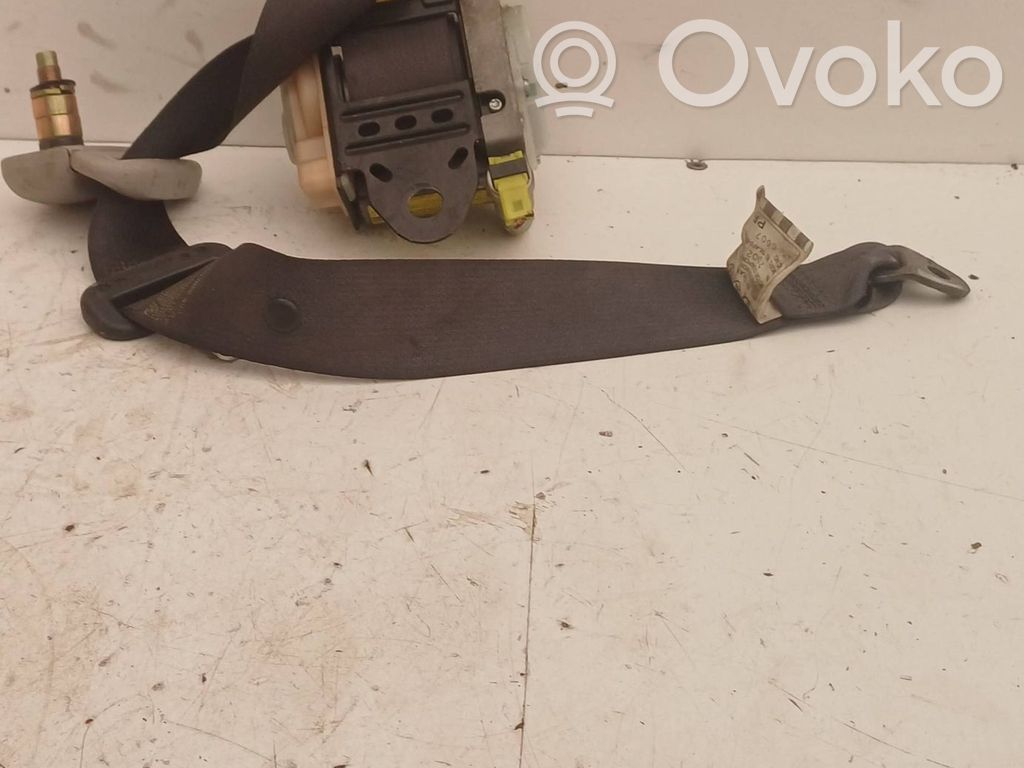 Toyota Corolla Verso E121 Cinturón trasero 