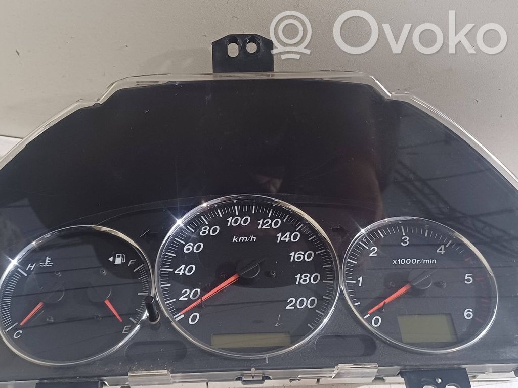 Mazda MPV Spidometrs (instrumentu panelī) 