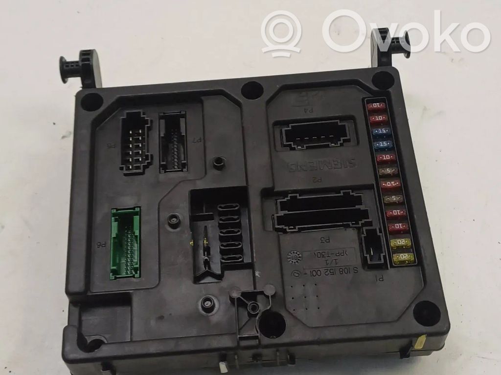 Ford Galaxy Fuse module 