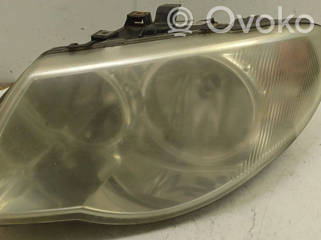 Chrysler Voyager Headlight/headlamp 