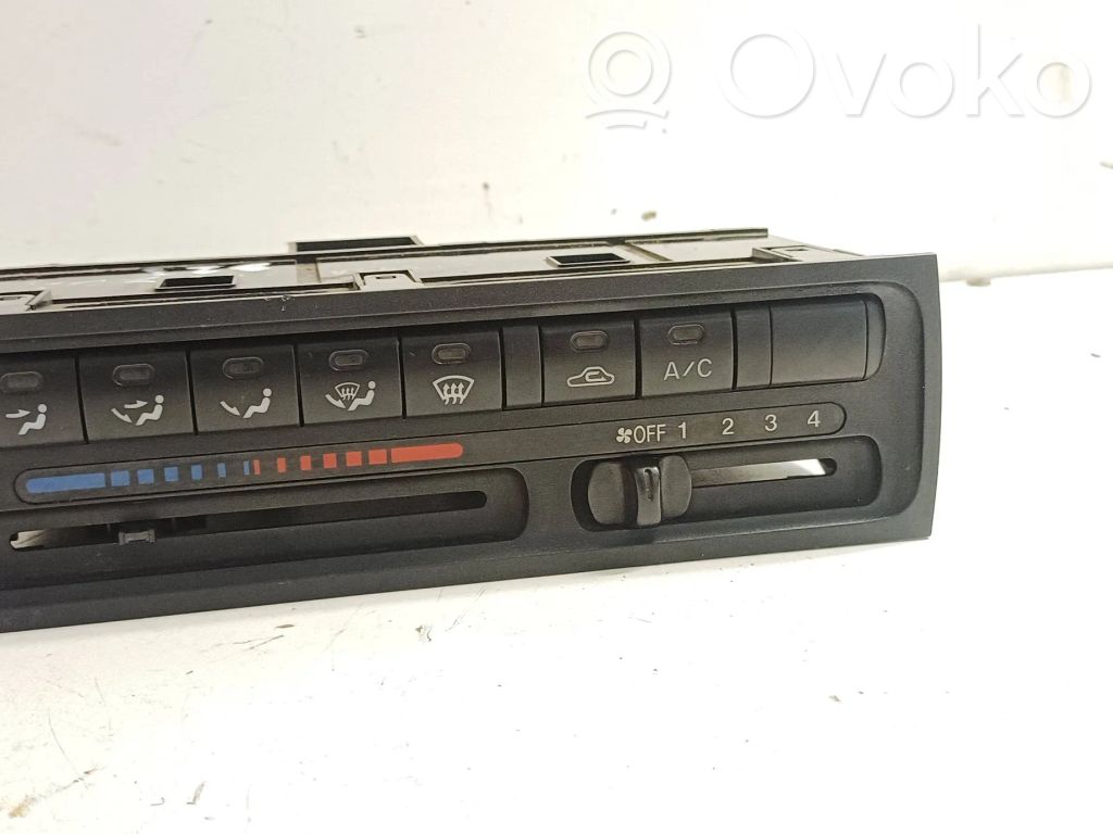 Mazda 323 Oro kondicionieriaus/ klimato/ pečiuko valdymo blokas (salone) 