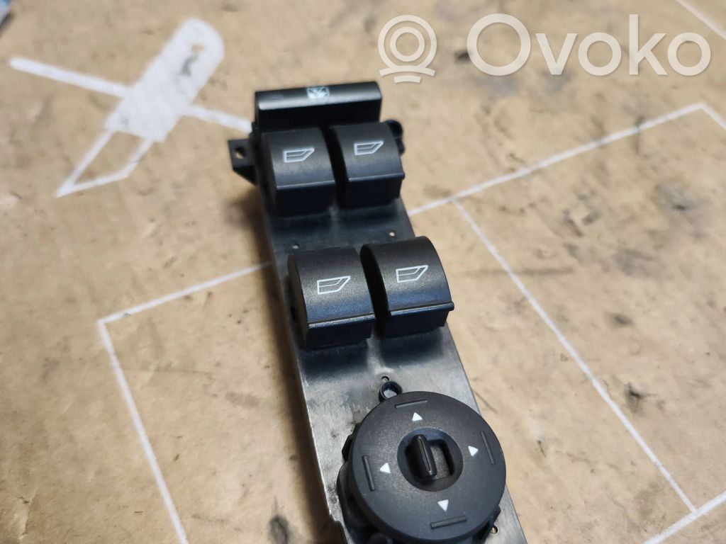 Ford Focus C-MAX Electric window control switch 