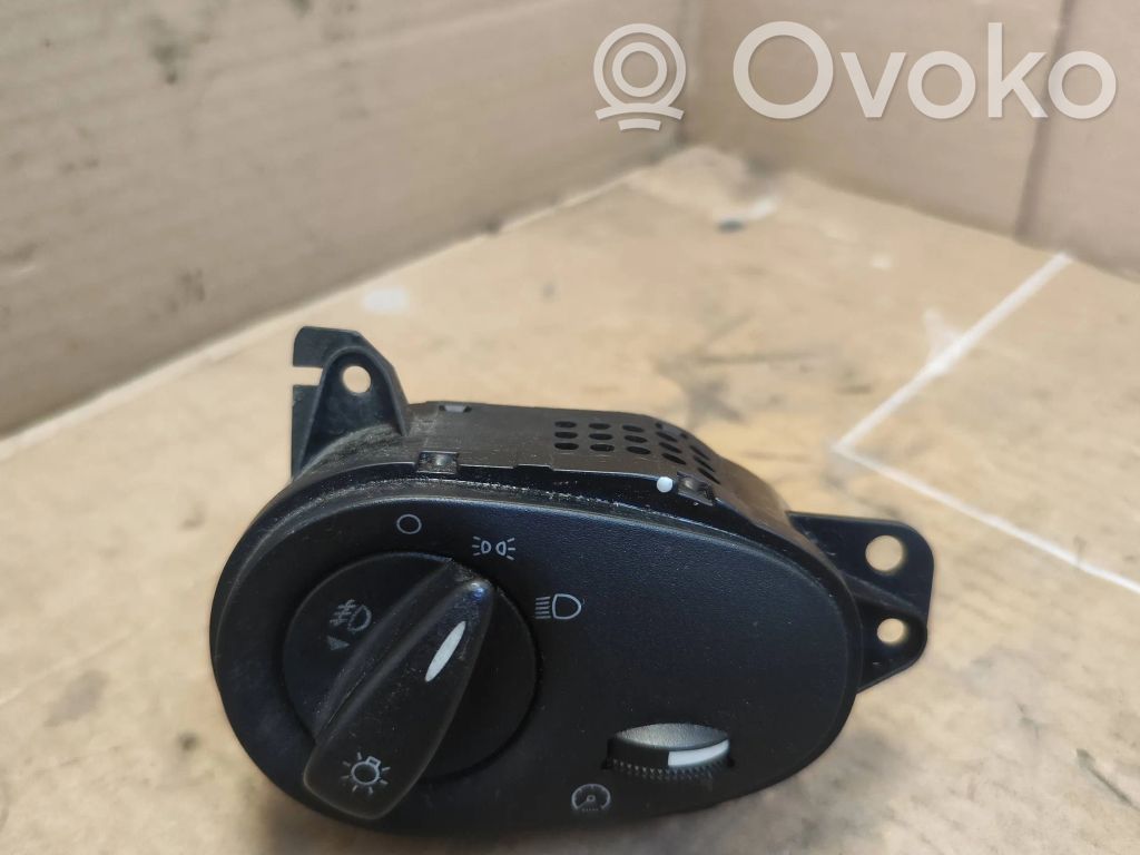 Ford Focus Light switch 