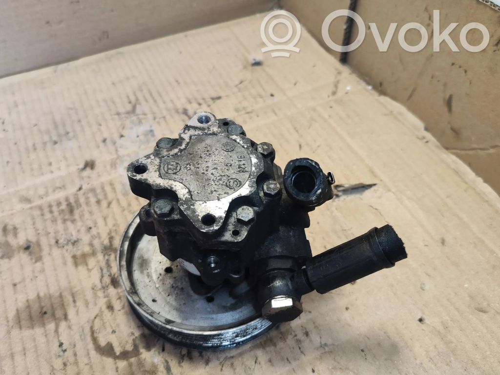 Audi A6 S6 C5 4B Ohjaustehostimen pumppu 