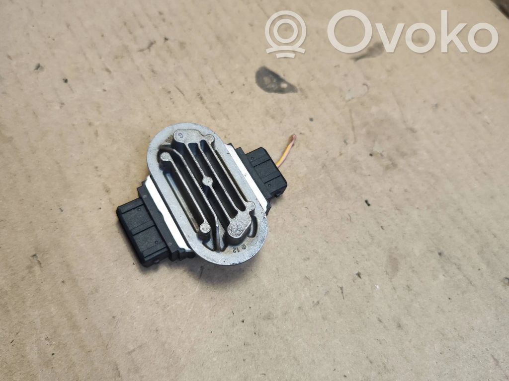 Audi A6 S6 C5 4B Sytytyksen vahvistimen ohjainlaite 