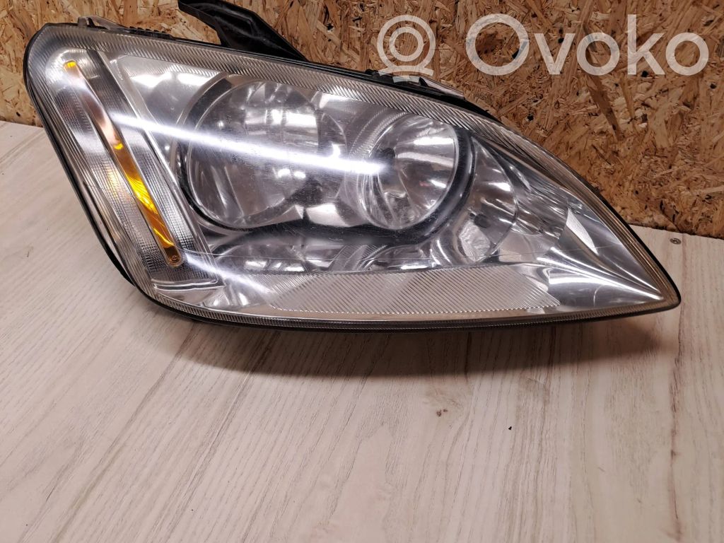 Ford C-MAX I Headlight/headlamp 