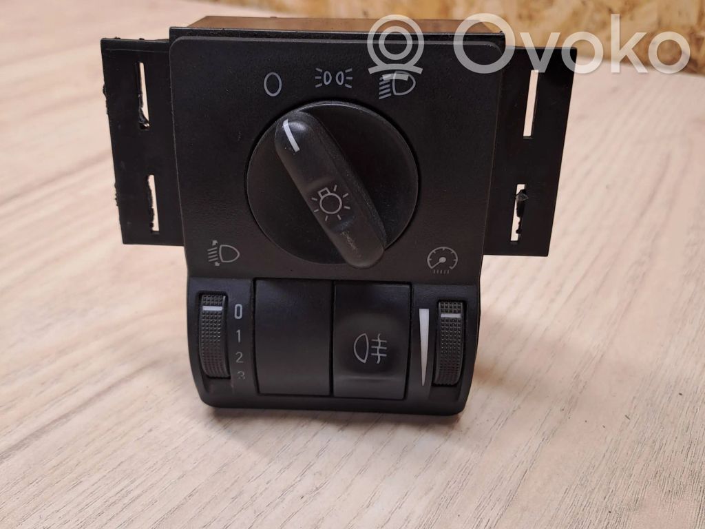 Opel Corsa C Light switch 