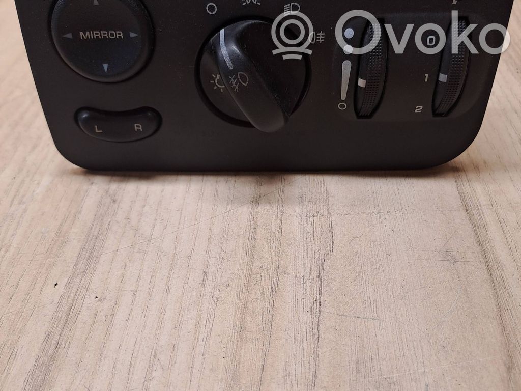 Chrysler Voyager Light switch 