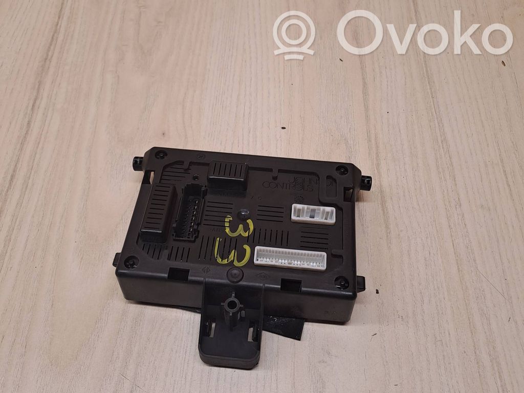 Renault Clio III Comfort/convenience module 