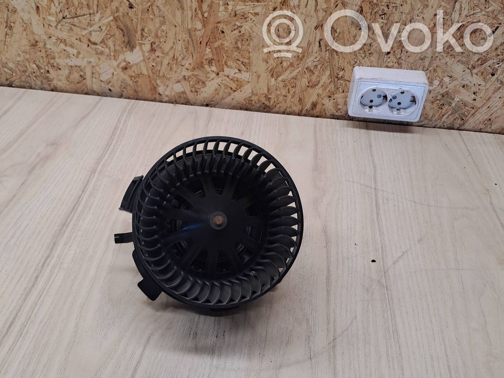 Peugeot 307 Mazā radiatora ventilators 