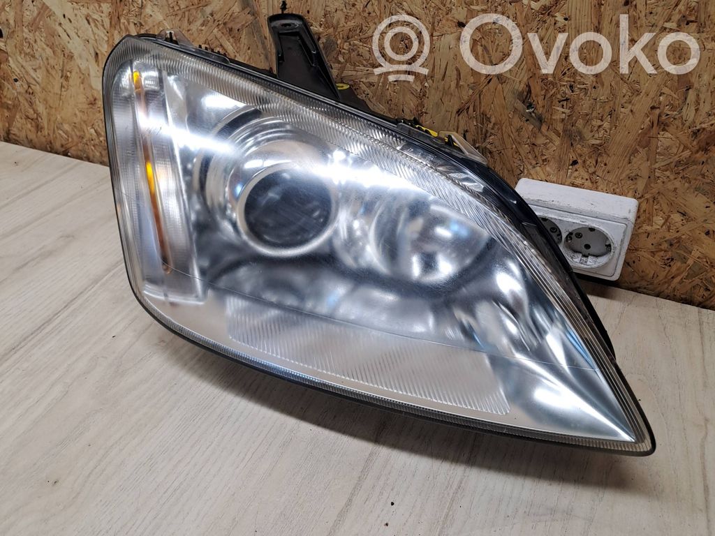 Ford Focus C-MAX Headlight/headlamp 