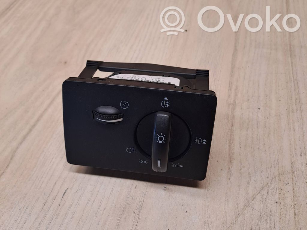 Ford Focus C-MAX Light switch 