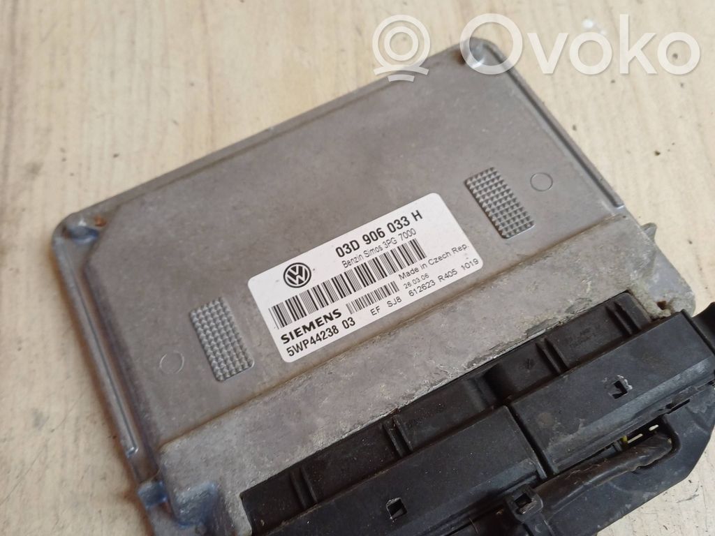 Volkswagen Fox Sterownik / Moduł ECU 