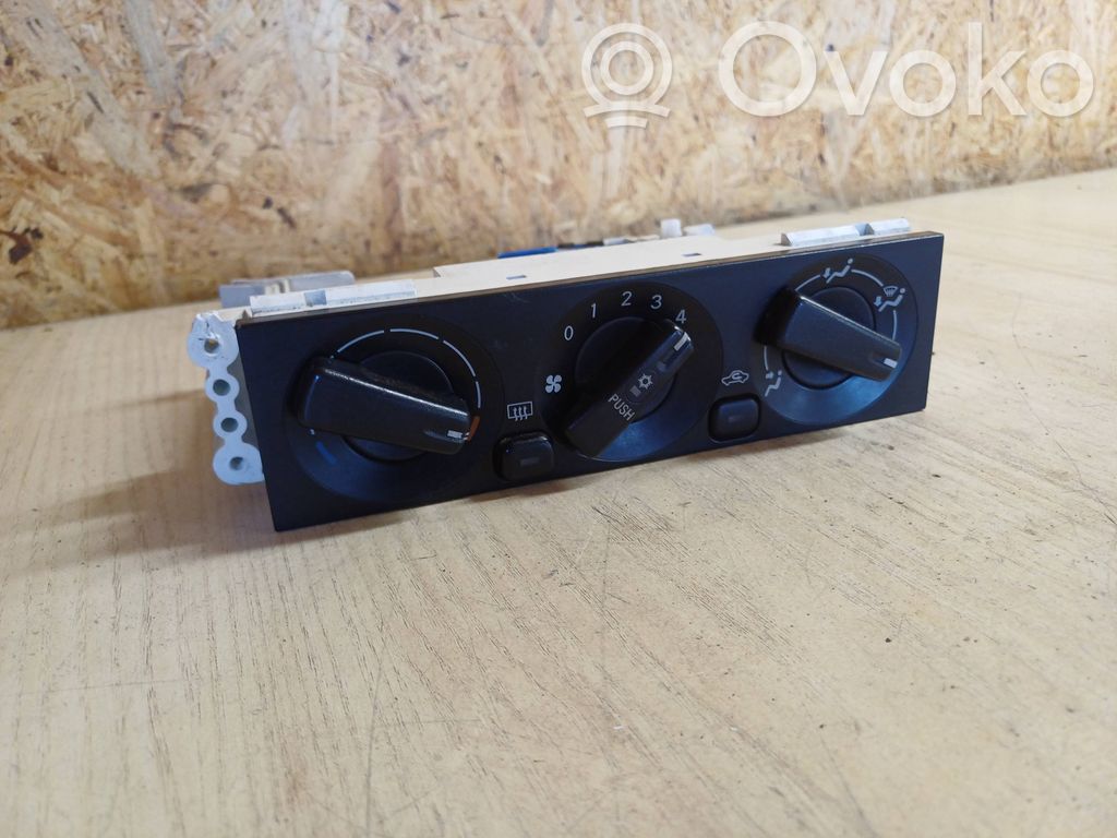 Mitsubishi Carisma Climate control unit 