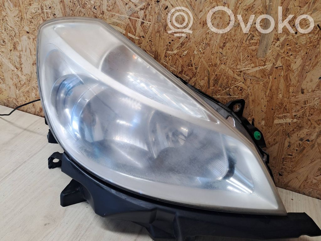 Renault Clio III Headlight/headlamp 