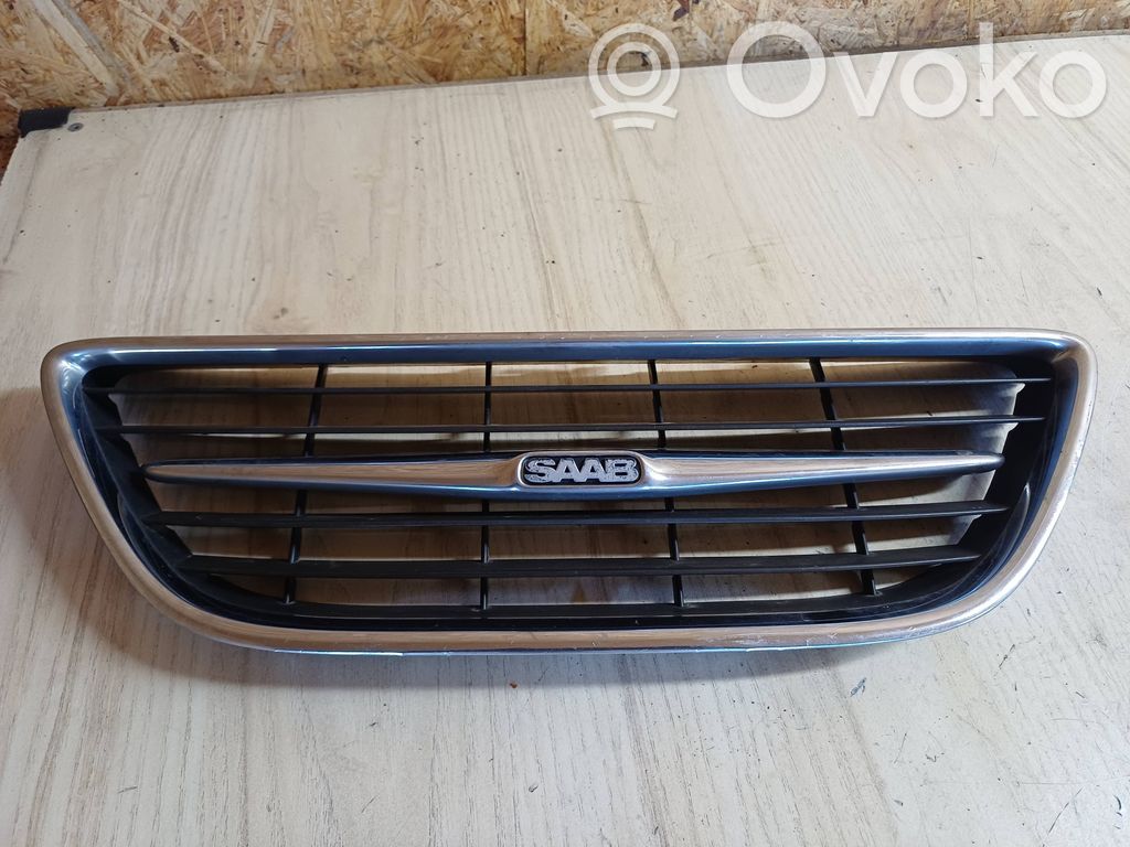 Saab 9-3 Ver2 Etusäleikkö 