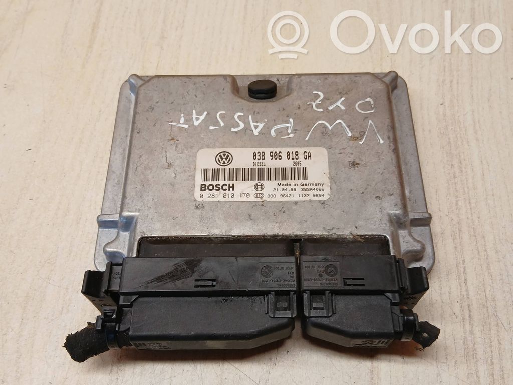Volkswagen PASSAT B5 Engine control unit/module 