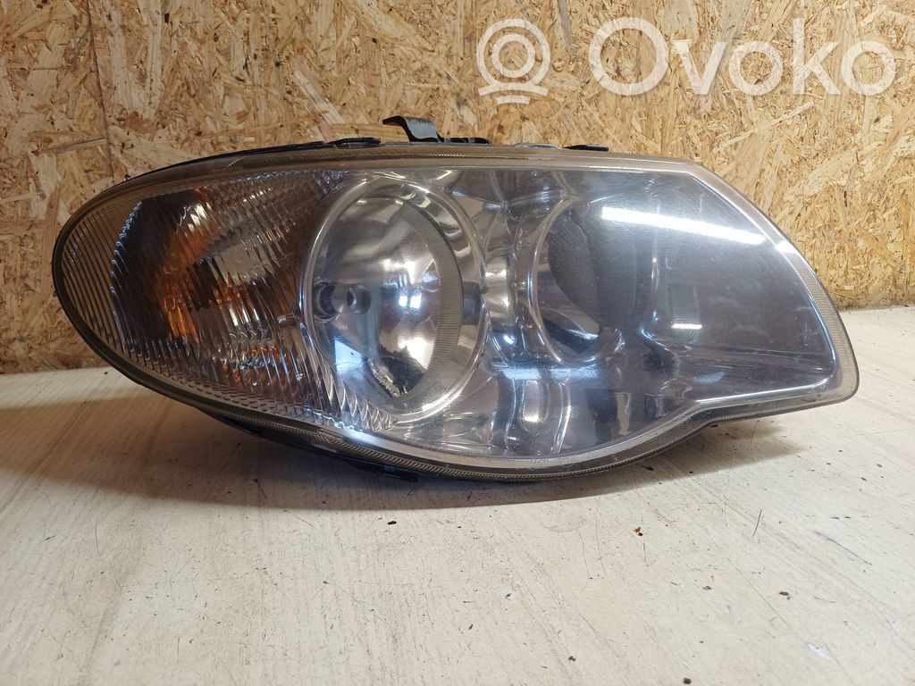 Chrysler Voyager Headlight/headlamp 