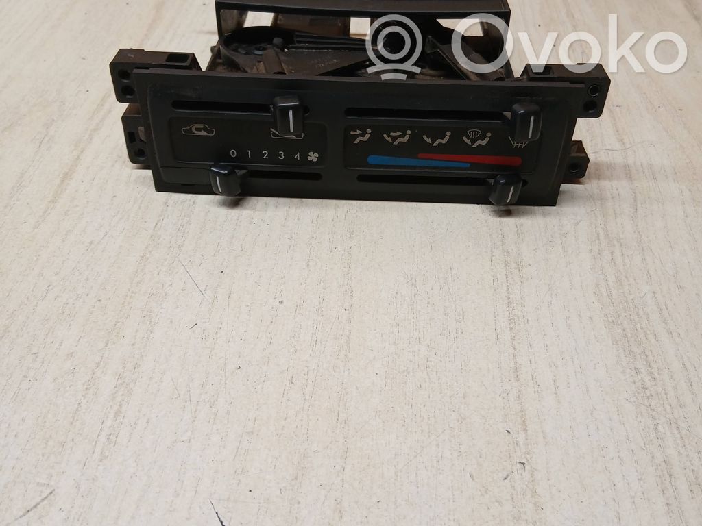 Nissan Terrano Climate control unit 