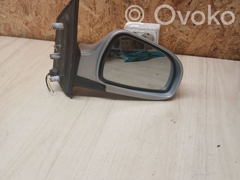 Hyundai Matrix Front door electric wing mirror 