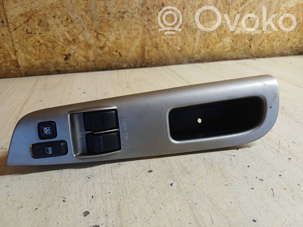 Toyota Corolla E120 E130 Electric window control switch 
