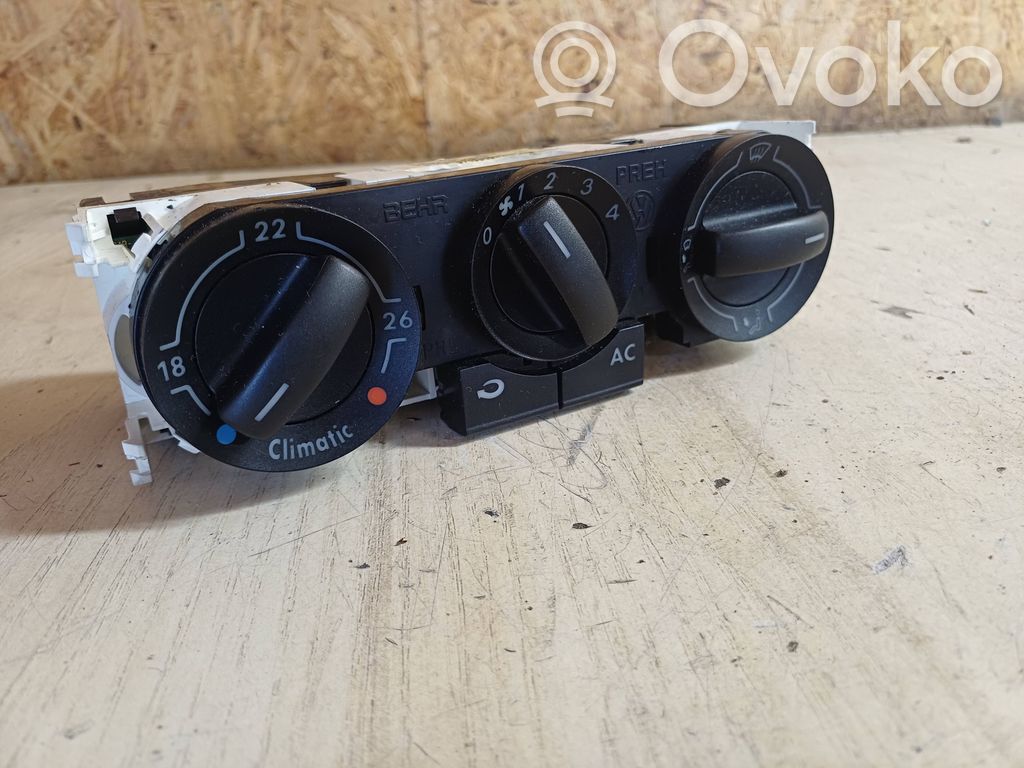 Volkswagen Polo IV 9N3 Unitate control climatizare 