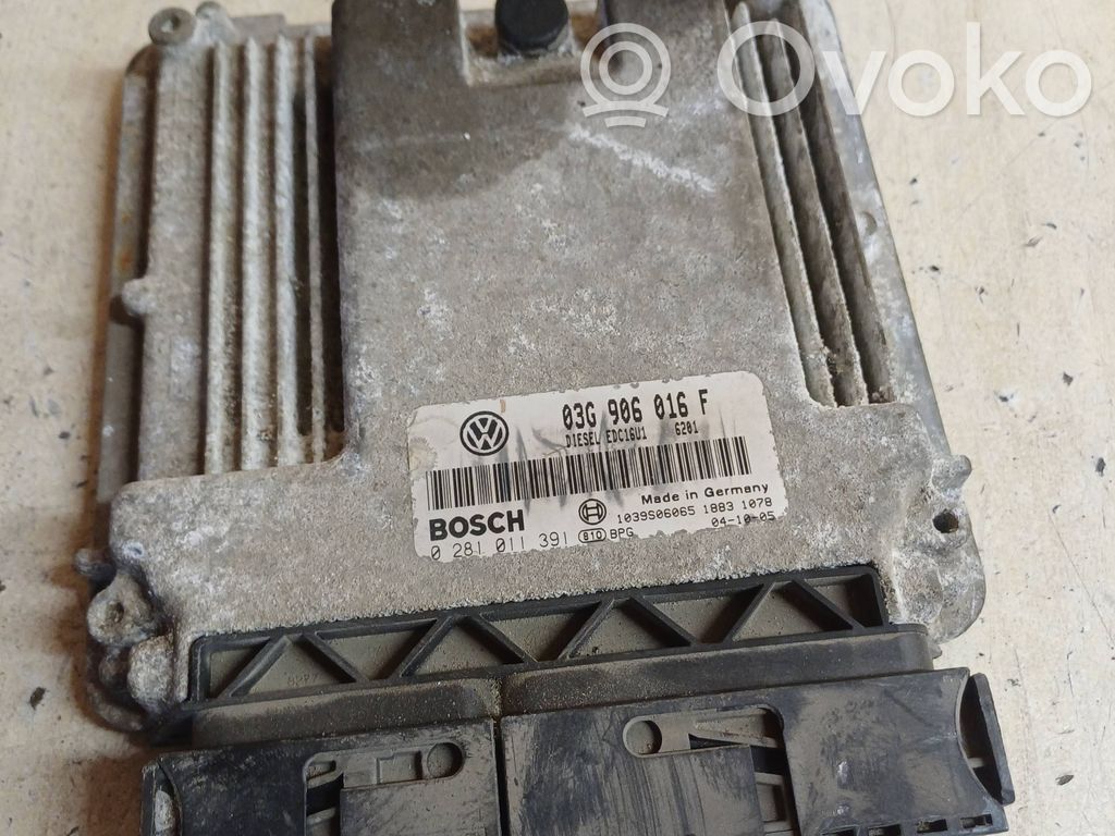 Volkswagen Golf V Engine control unit/module 