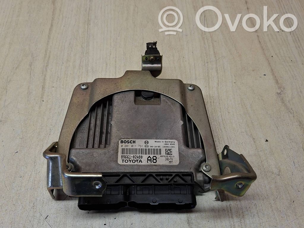Toyota Corolla E120 E130 Engine control unit/module 