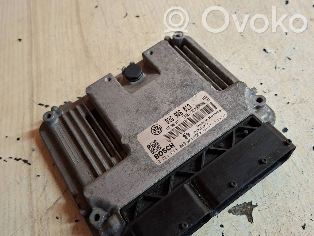 Volkswagen Polo IV 9N3 Sterownik / Moduł ECU 