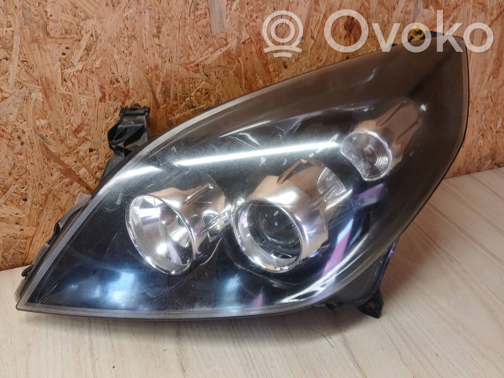 Opel Signum Lampa przednia 