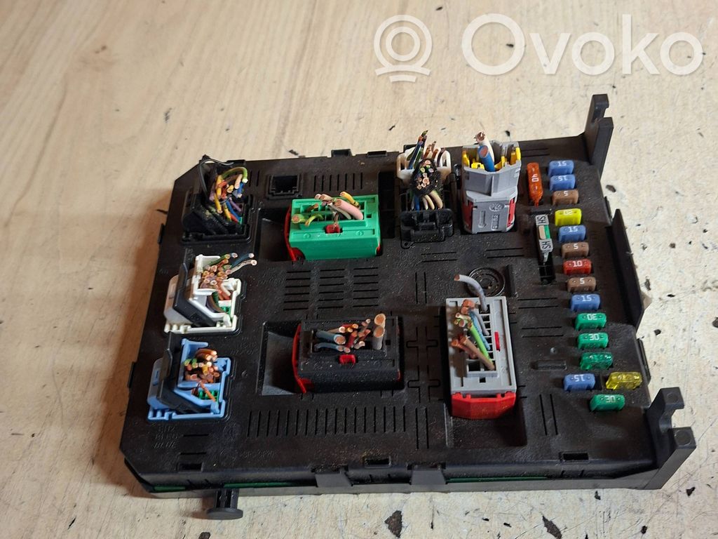Citroen C5 Fuse module 