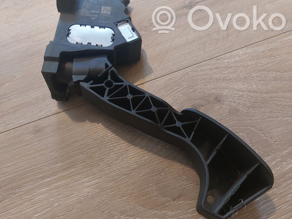 Toyota RAV 4 (XA40) Accelerator throttle pedal 