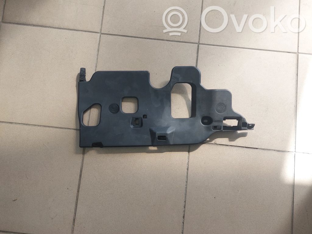 Toyota Corolla E210 E21 Panelės apdailos skydas (apatinis) 