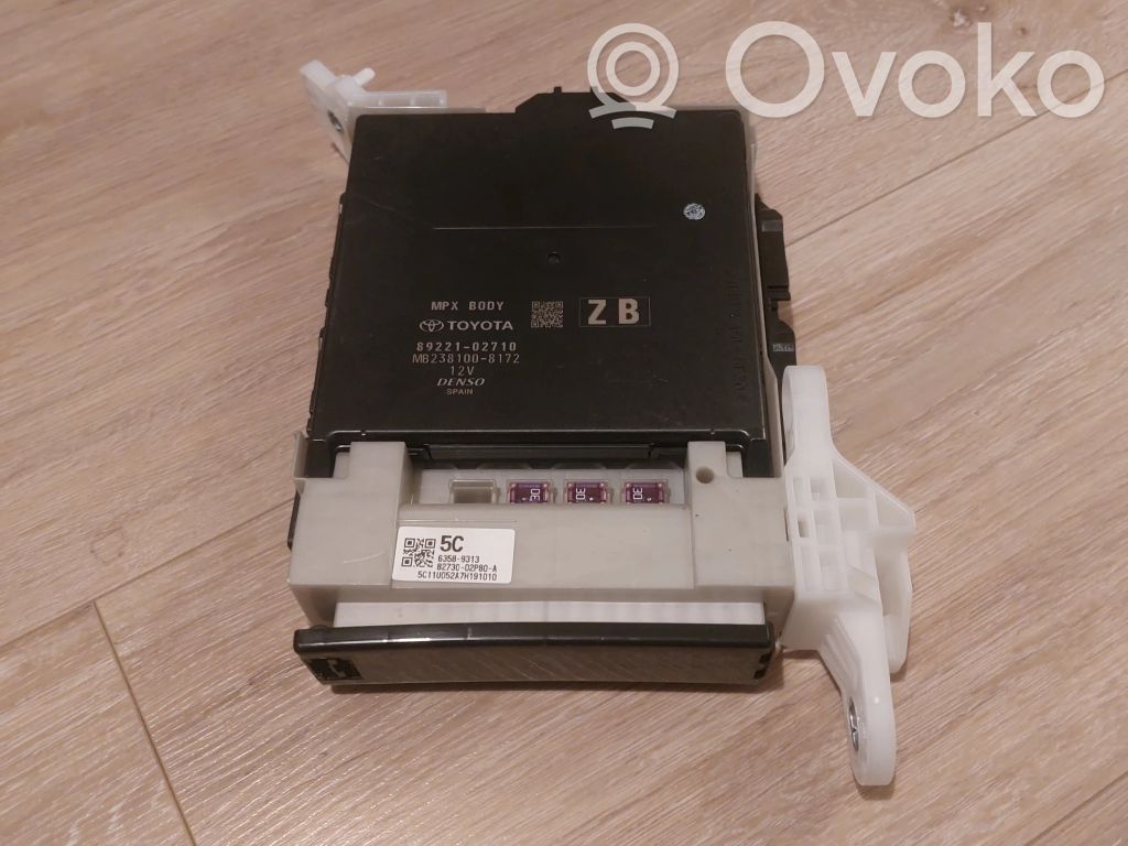 Toyota Corolla E210 E21 Comfort/convenience module 