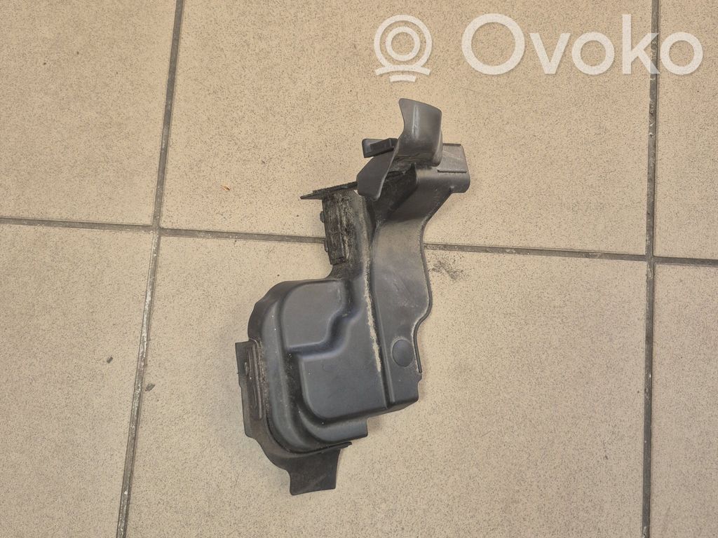 Toyota Auris E180 Panel wykończeniowy błotnika 
