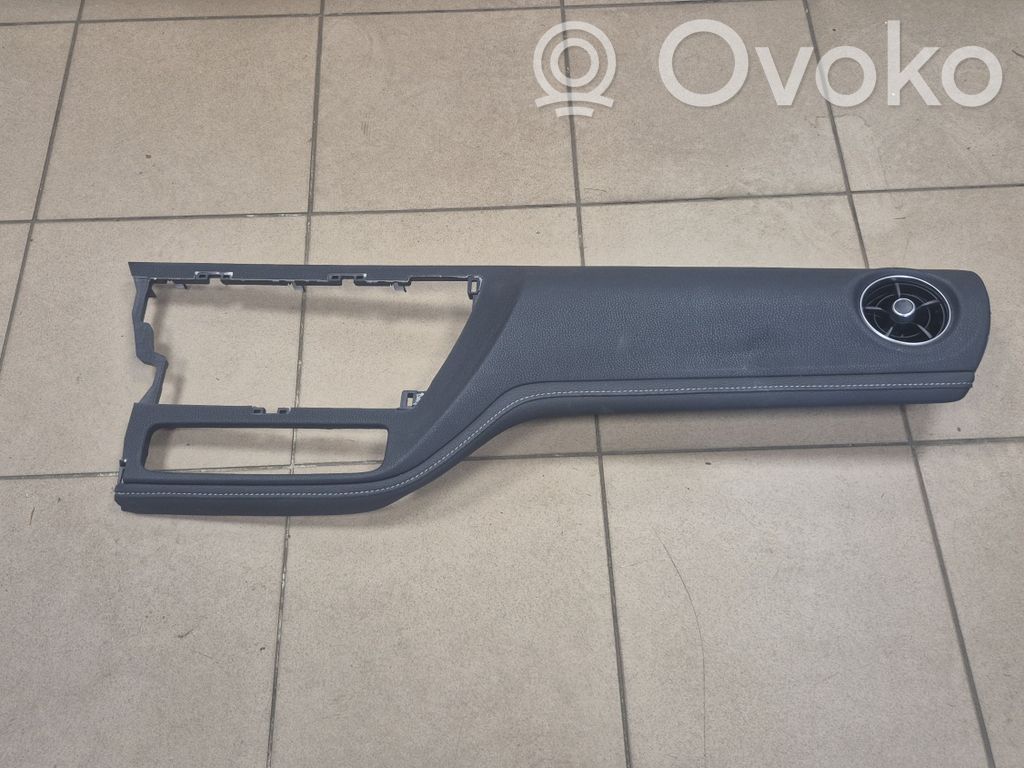 Toyota Auris E180 Panelės apdaila 