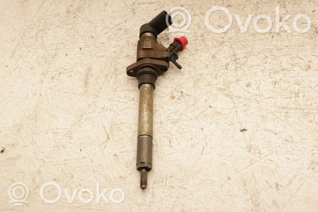 Ford Mondeo MK IV Wtryskiwacz paliwa 