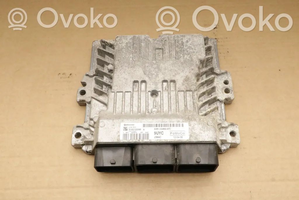 Ford Focus C-MAX Engine control unit/module 