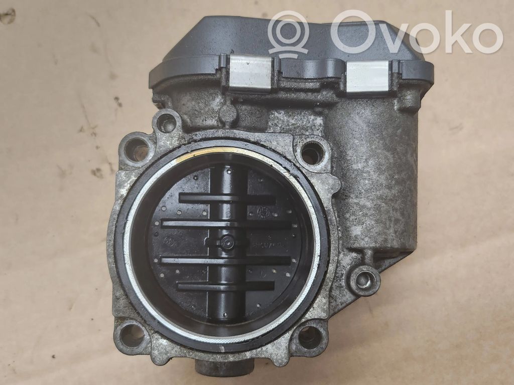 BMW 7 F01 F02 F03 F04 Droselinė sklendė 