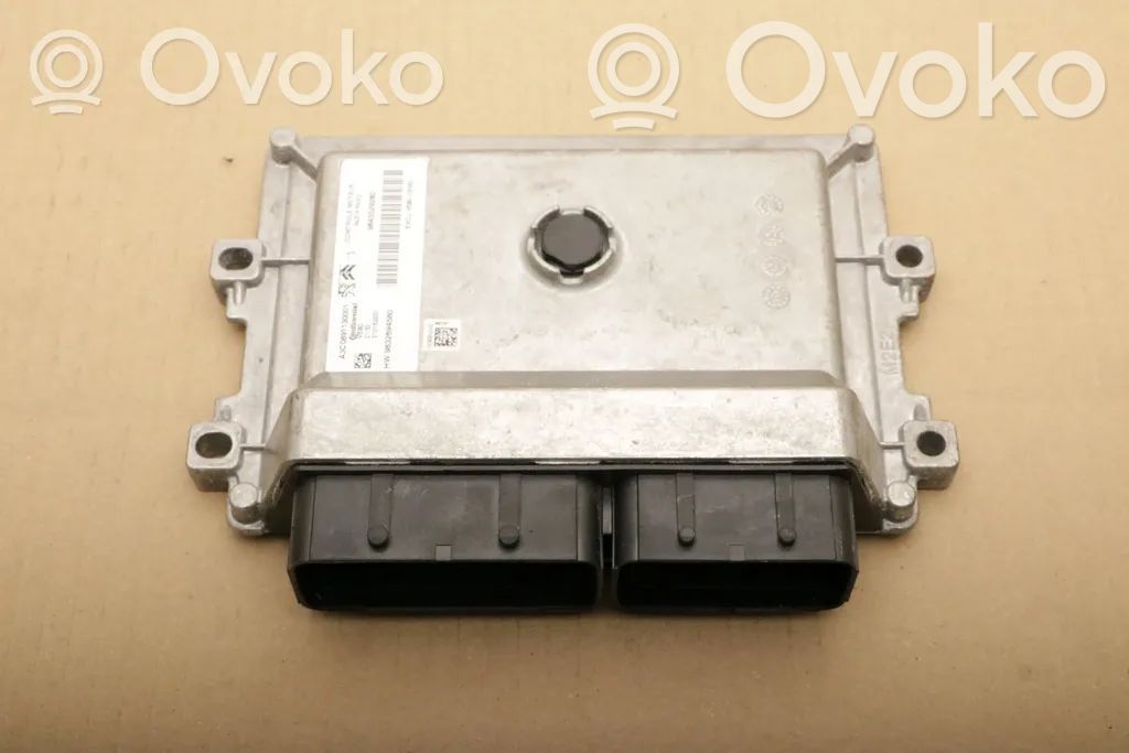 Peugeot 2008 II Engine control unit/module 
