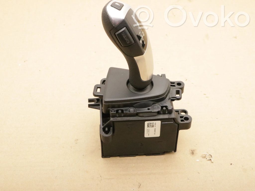 BMW 3 F30 F35 F31 Pavarų perjungimo mechanizmas (kulisa) 