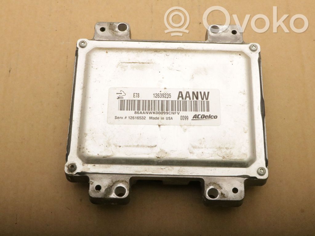 Opel Astra J Engine control unit/module 