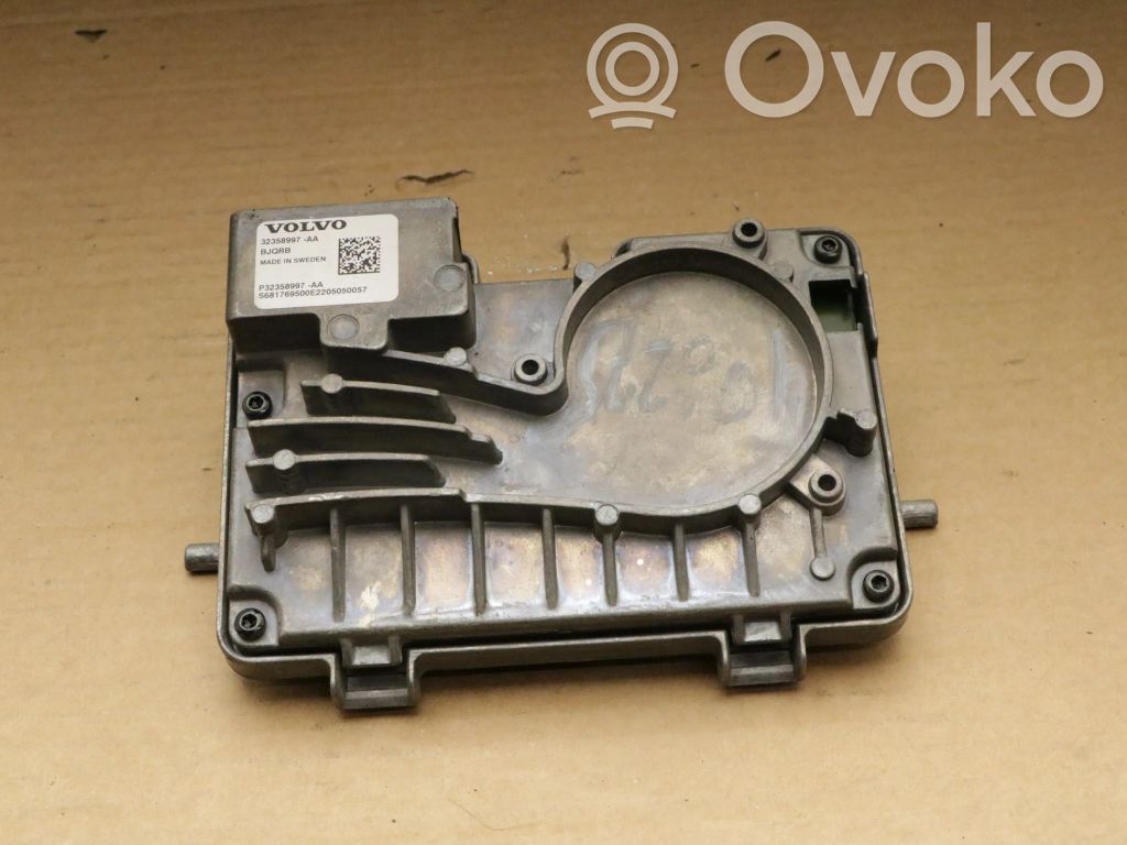 Volvo S90, V90 Windshield/windscreen camera 