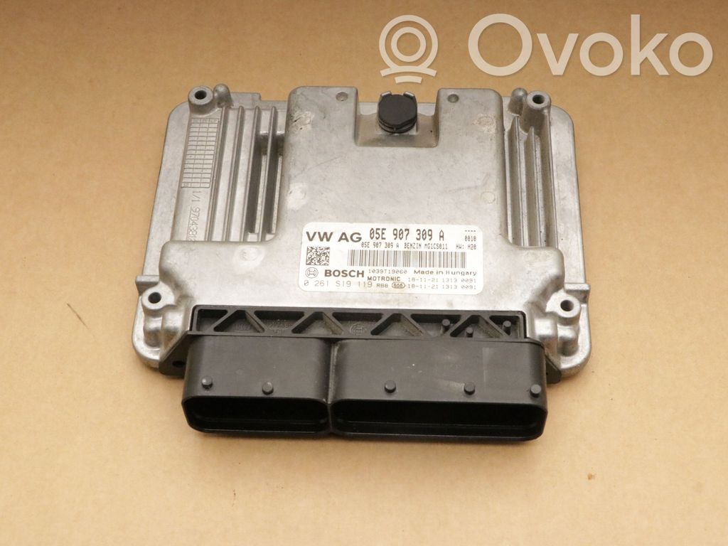 Skoda Octavia Mk3 (5E) Engine control unit/module 