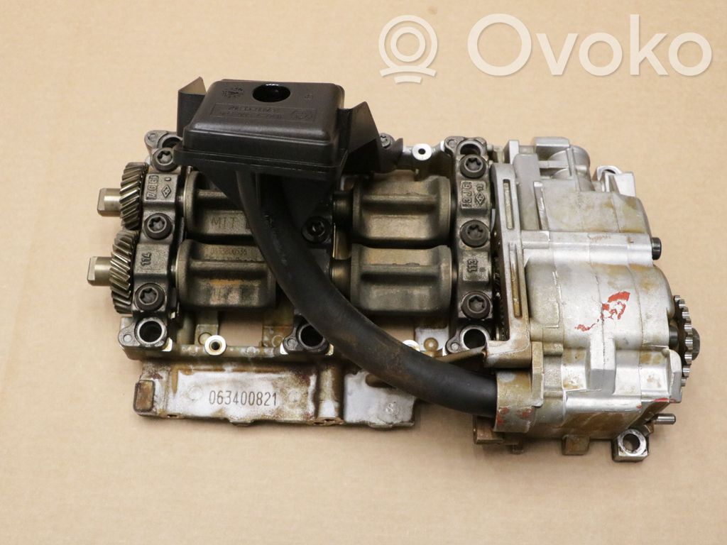 BMW 3 E90 E91 Eļļas sūkņa līdzsvarotājs 