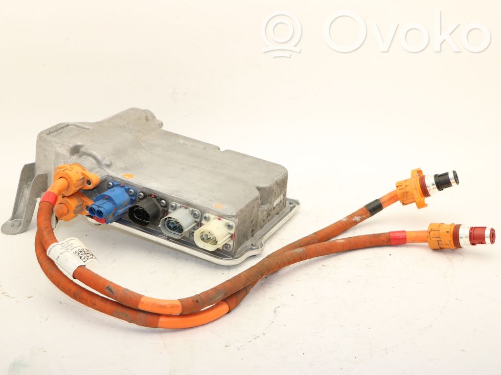 Tesla Model S Voltage converter inverter 
