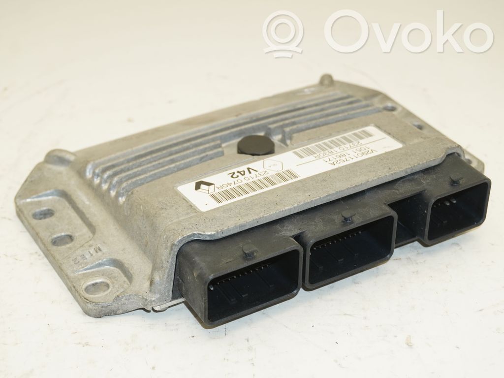 Dacia Duster Engine control unit/module 