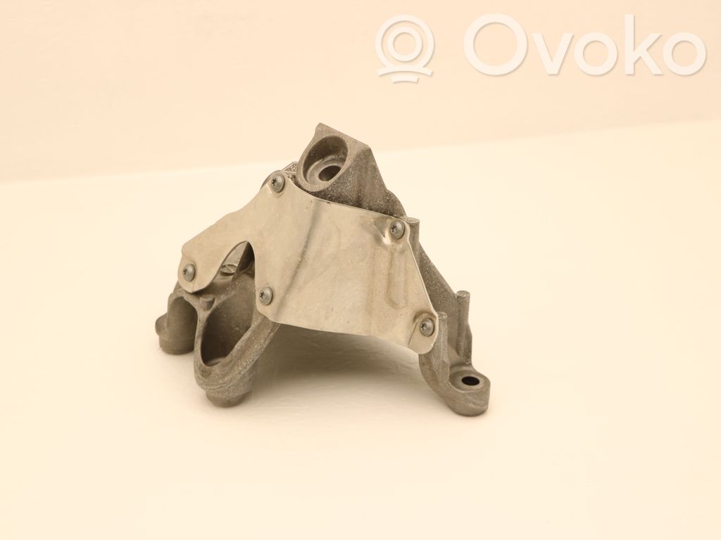 BMW X6 G06 Engine mounting bracket 
