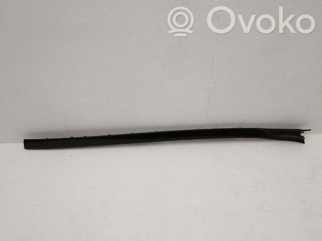 BMW X6 G06 Rivestimento parabrezza 