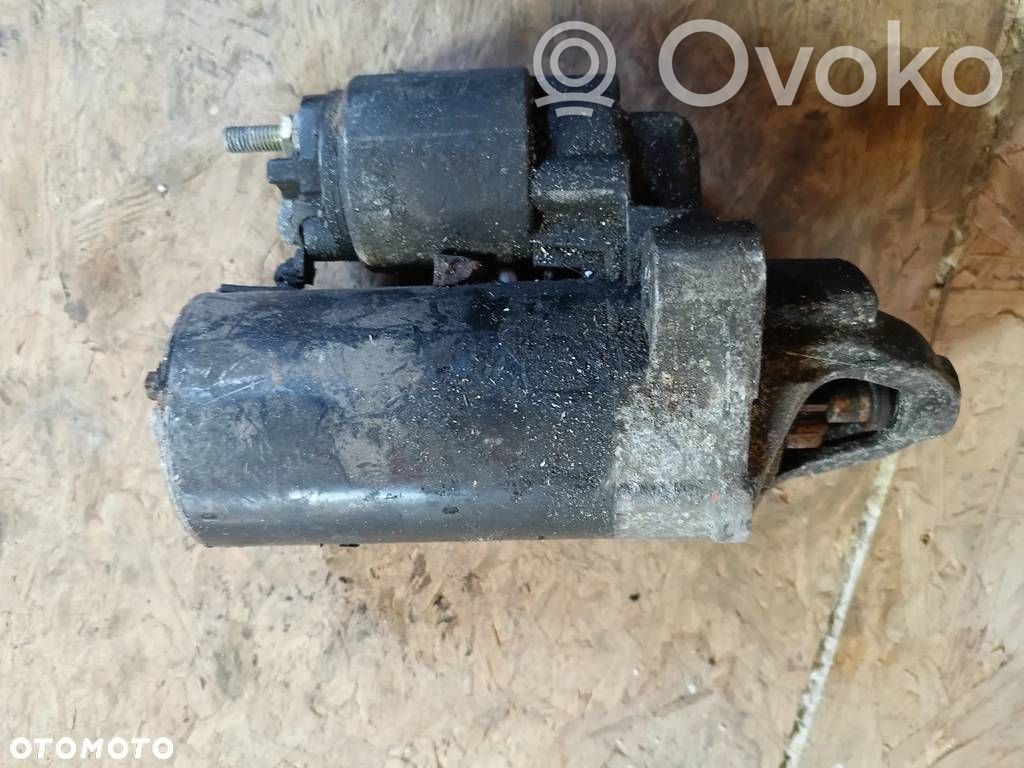 Audi A4 S4 B6 8E 8H Starteris 